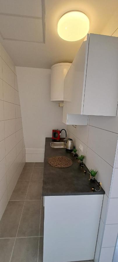Babi Apartmanhaz 기에네스디아스 외부 사진