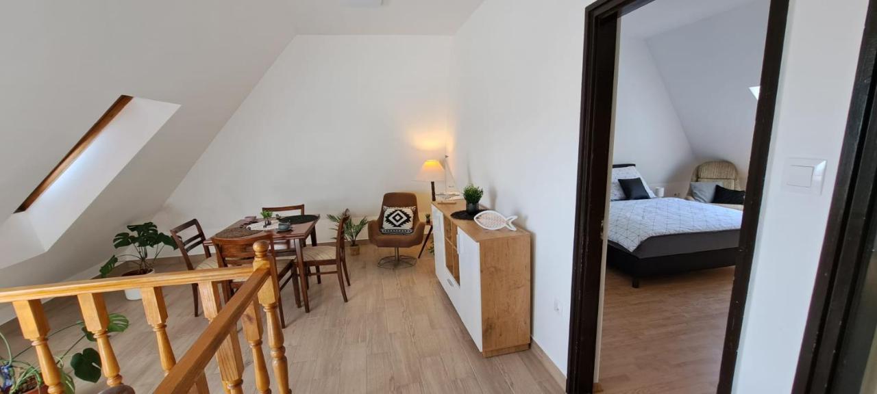 Babi Apartmanhaz 기에네스디아스 외부 사진